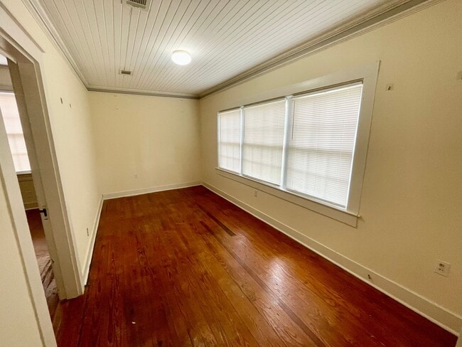 Building Photo - 602 Patton Ave