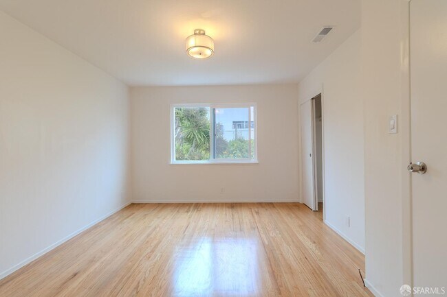 Building Photo - 1322 Southgate Ave