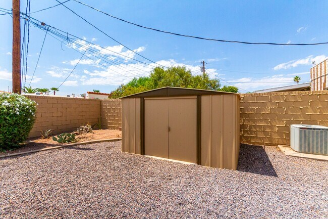 Building Photo - 2 Bedroom remodeled home in 55+ community ...
