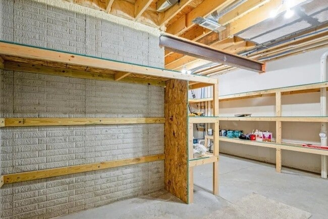 Building Photo - Waterfront Home in Buccaneer Bay with 3-Car Garage & Walkout Basement