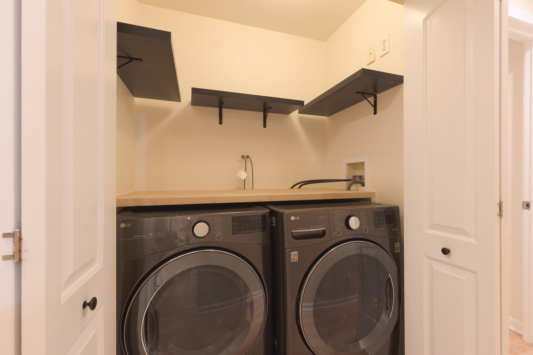 Building Photo - 4458 S Greenwood Ave