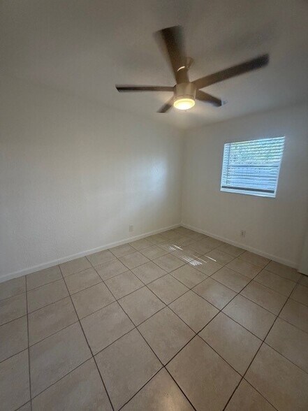 Building Photo - 3652 Gull Rd