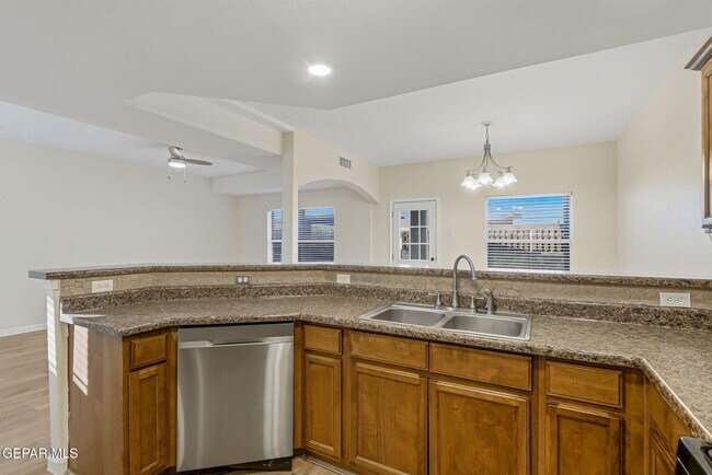 Building Photo - 14413 Ocean Point Ln