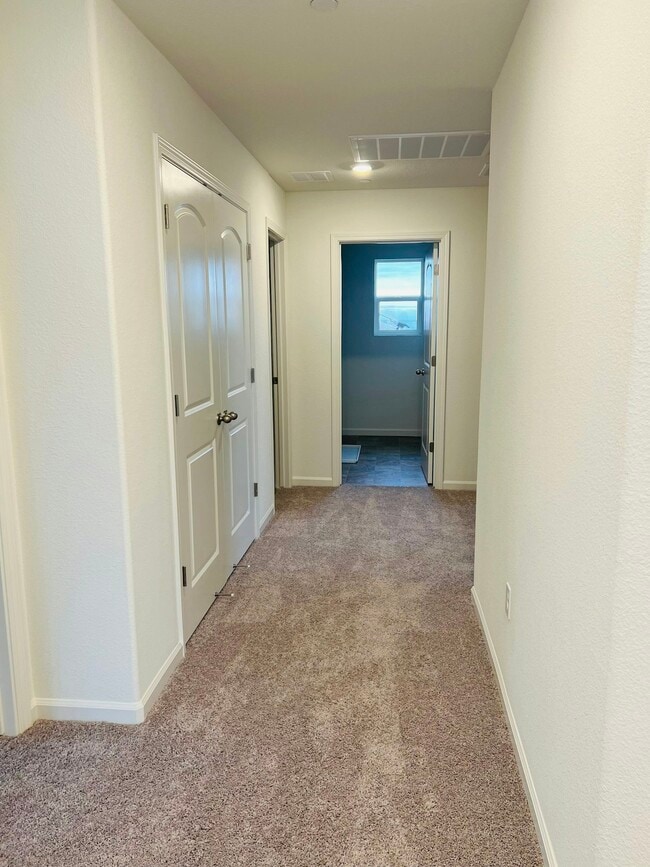 Building Photo - 5433 Riverview Ln