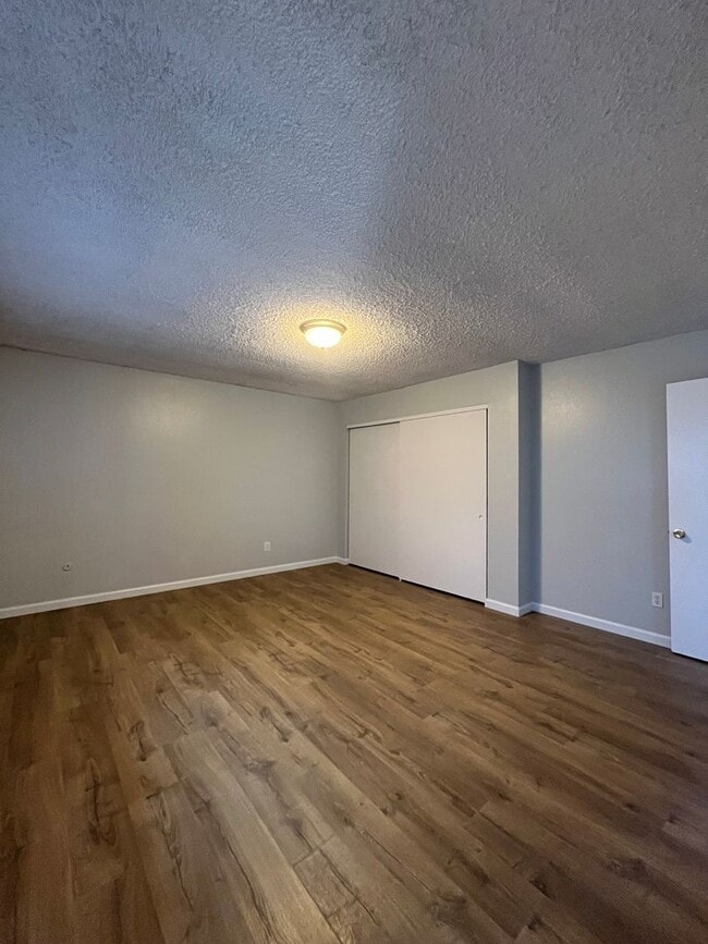 Building Photo - Beautiful 3-Bedroom, 2-Bath Home with Garage – Move-In Ready!