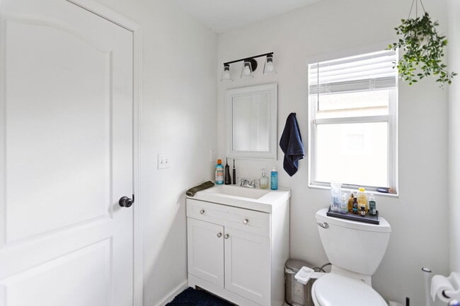 Building Photo - 2718 Conch Hollow Dr