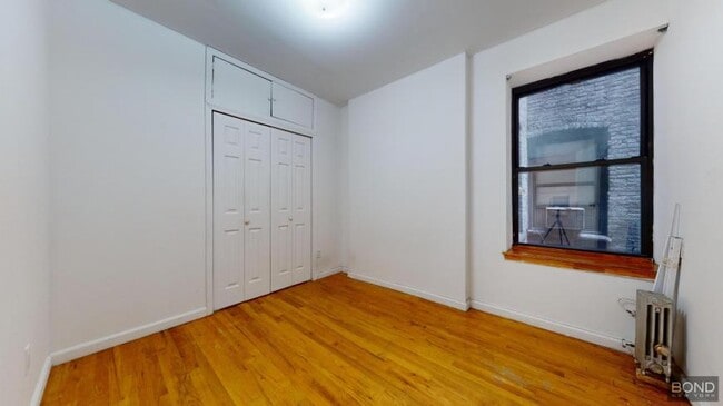 Building Photo - 3 bedroom in Manhattan NY 10003