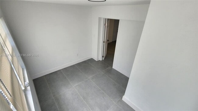 Building Photo - 10490 SW 173rd Terrace