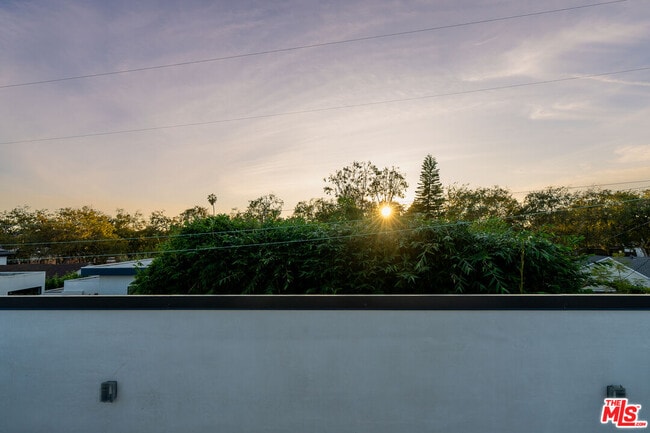 Building Photo - 4041 Sawtelle Blvd