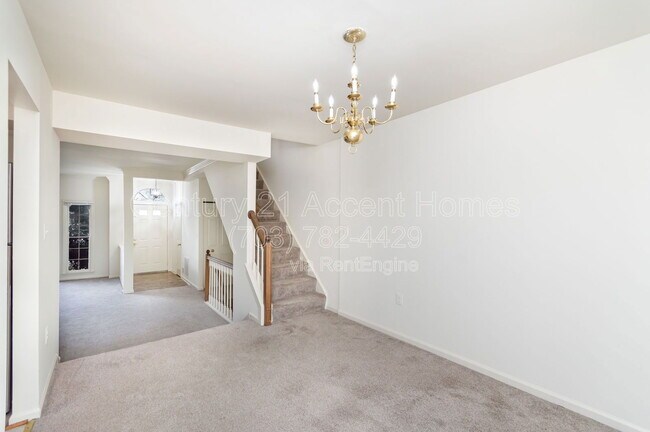 Building Photo - 6143 Summer Park Ln