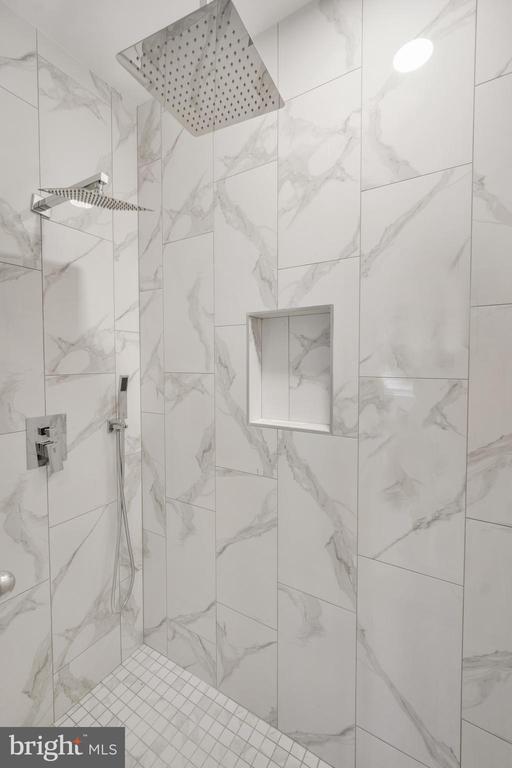 Building Photo - 1111 S 24th St