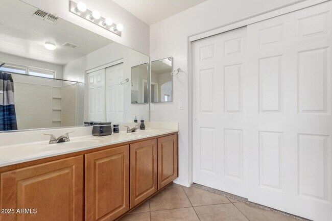 Building Photo - 74 N 224th Ave