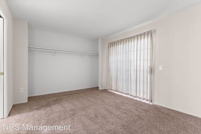 Building Photo - 1 br, 1 bath Apartment - 3485 Linden Ave 3...