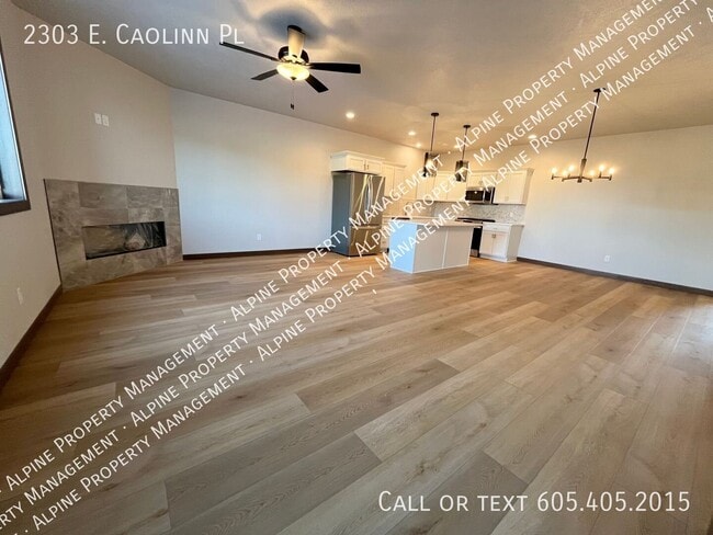 Building Photo - 2303 Caolinn Pl