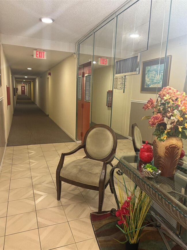 Building Photo - 8280 SW 24th St