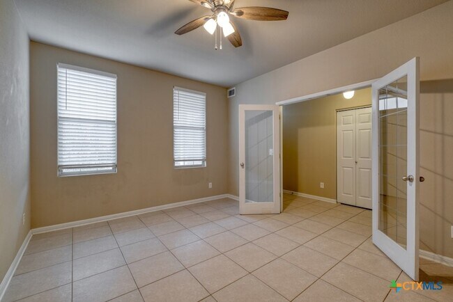 Building Photo - 338 Newberry Tr