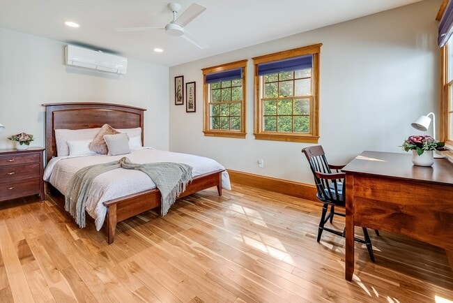 Building Photo - 3 W Hollow