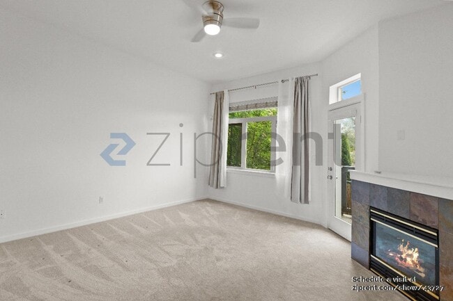 Building Photo - 11570 Stone Ave N