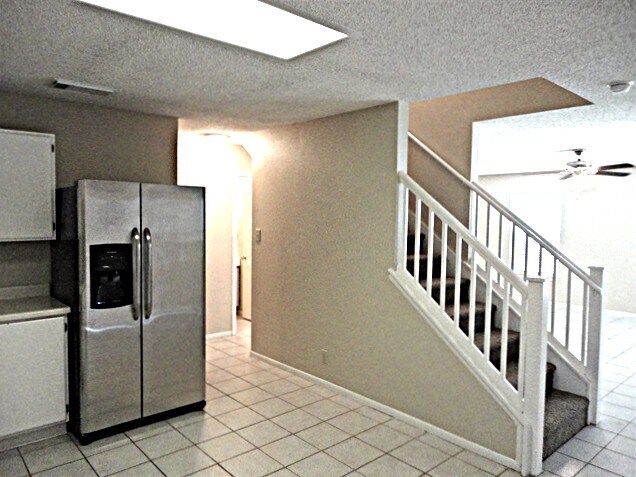 Building Photo - 13038 Woller Vly