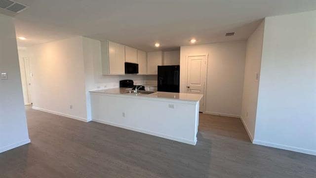 Building Photo - 11257 Rodeo Dr