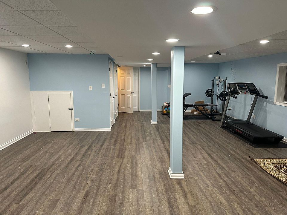 Building Photo - 920 Sweetflower Dr