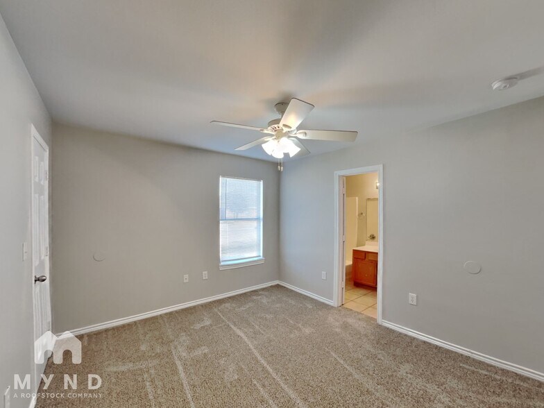 Building Photo - 5419 Harvard St