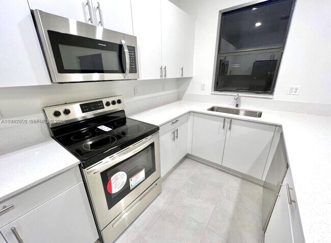 Building Photo - 12950 SW 233rd Terrace