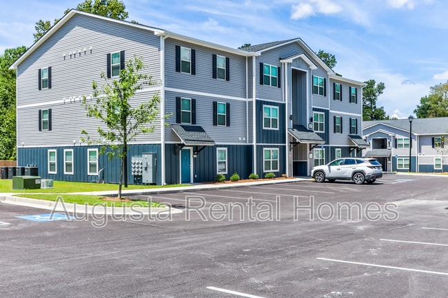 Building Photo - 2509 Otter Run