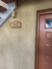 Building Photo - 1210 Coral Club Dr