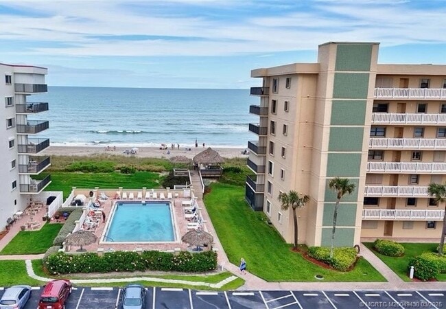 Building Photo - Hutchinson Island