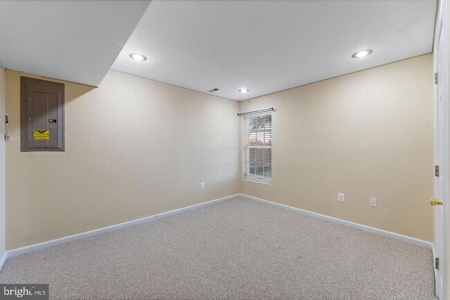 Building Photo - 2798 Burrough Hill Ln