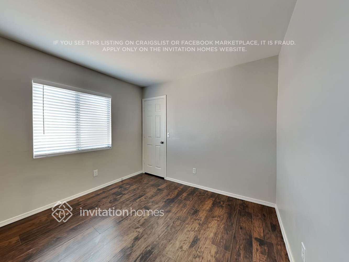 Building Photo - 12029 W Corrine Dr