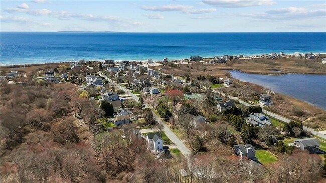 Building Photo - 137 Rosebriar Ave