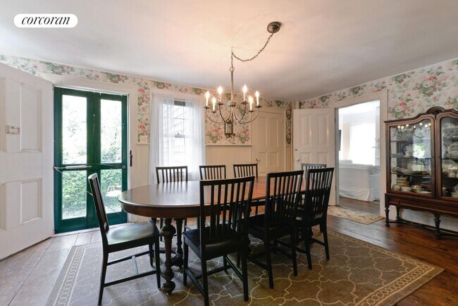 Building Photo - 2214 Montauk Hwy
