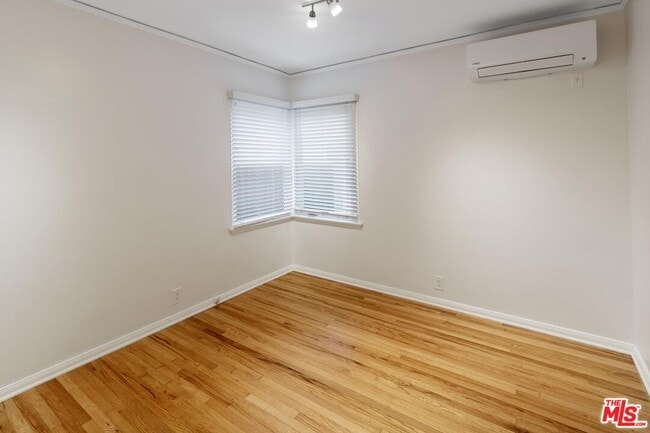 Building Photo - 4281 Motor Ave