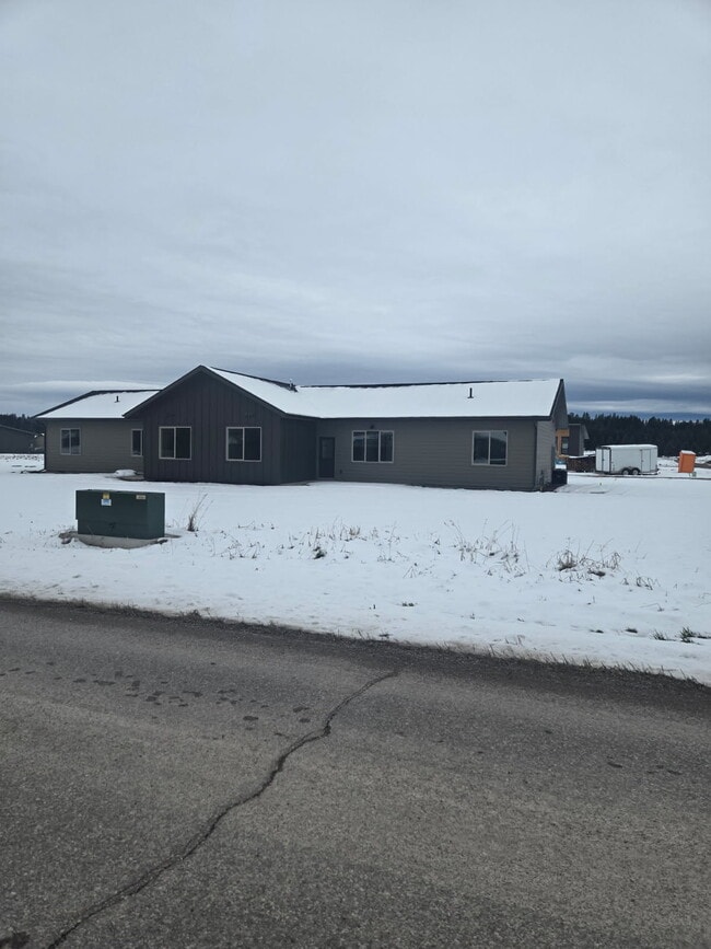 Building Photo - 1522 Trumble Creek Rd