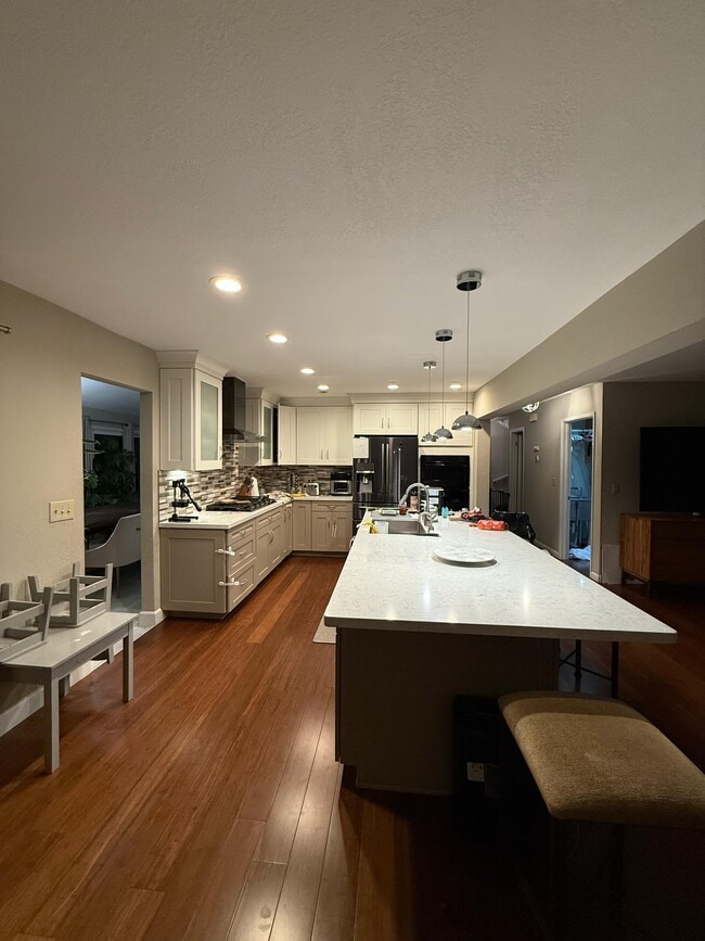 Building Photo - 67 Exeter Ln