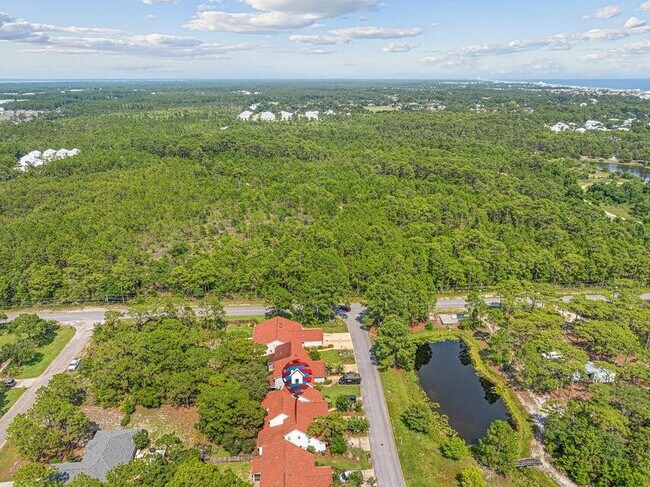 Building Photo - 42 Vía Largo