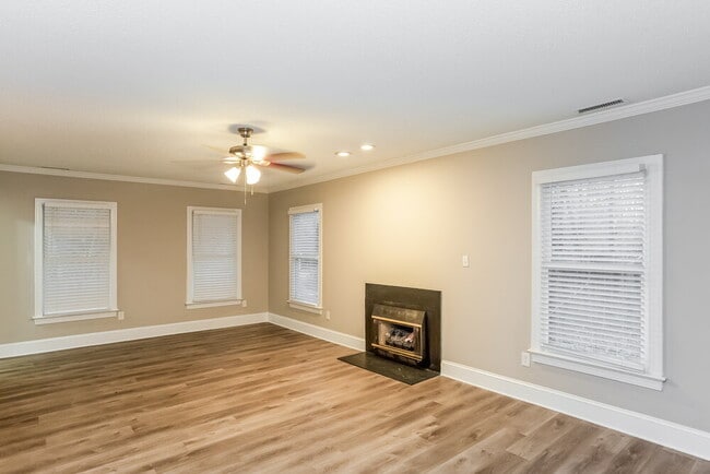 Building Photo - 6009 Burnt Mill Run