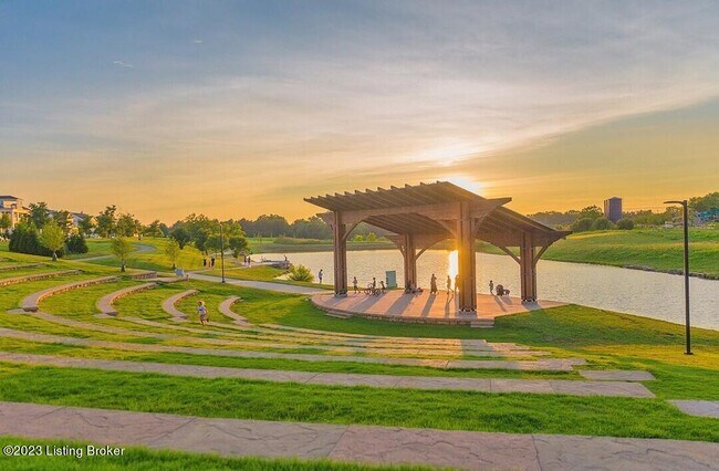 Building Photo - 10605 Meeting St