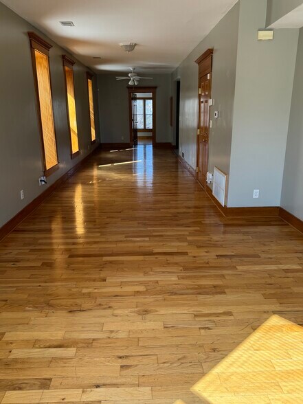 Building Photo - 504 Bellefontaine Ave