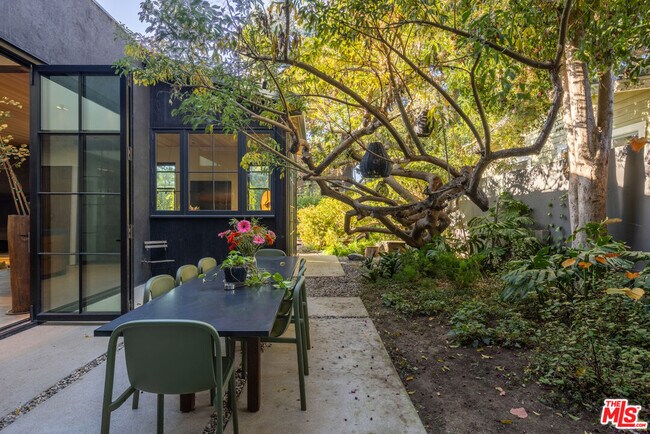 Building Photo - 746 Marco Pl