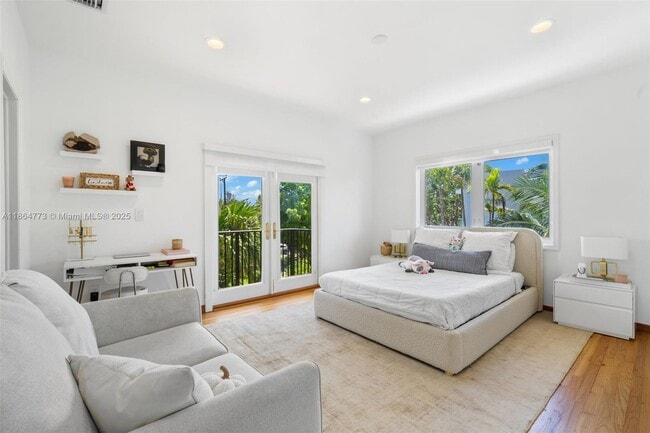 Building Photo - 6850 Sunrise Terrace