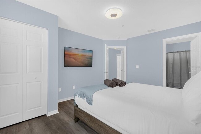 Building Photo - 4013 Venetian Bay Dr