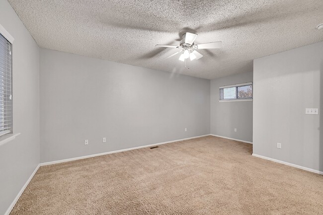 Building Photo - $2,295.00 4 bed, 2.5 bath in Colorado Springs with In Unit Laundry!