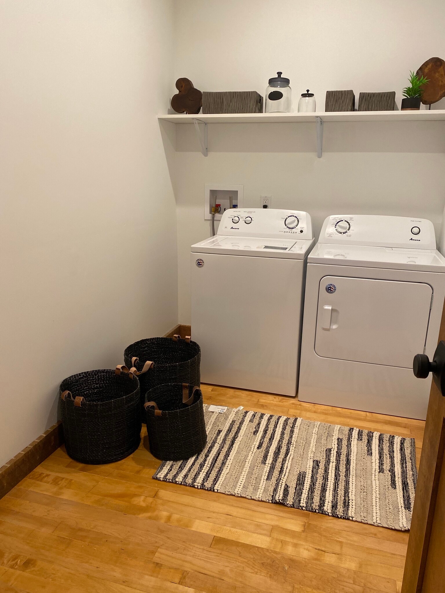 In unit laundry - 403 Main St