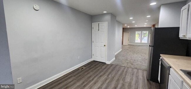 Building Photo - 1633 N Patterson Park Ave