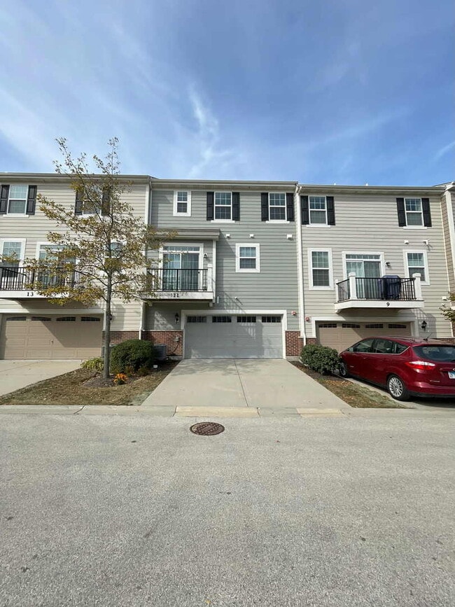 Building Photo - 11 Bethel Ln