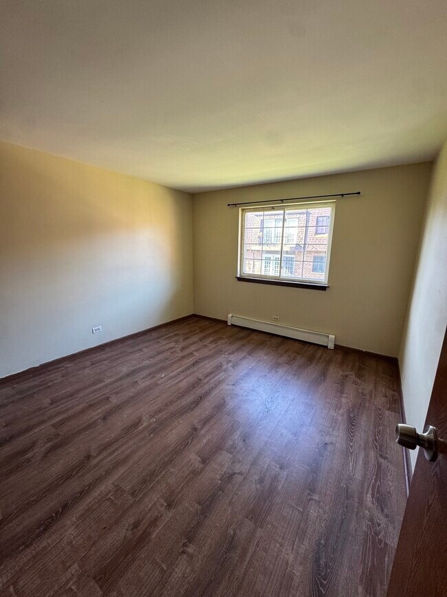 Building Photo - 2328 Century Point Ln