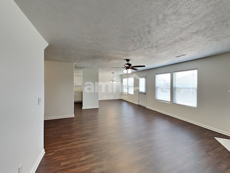 Building Photo - 2874 Meadow Point